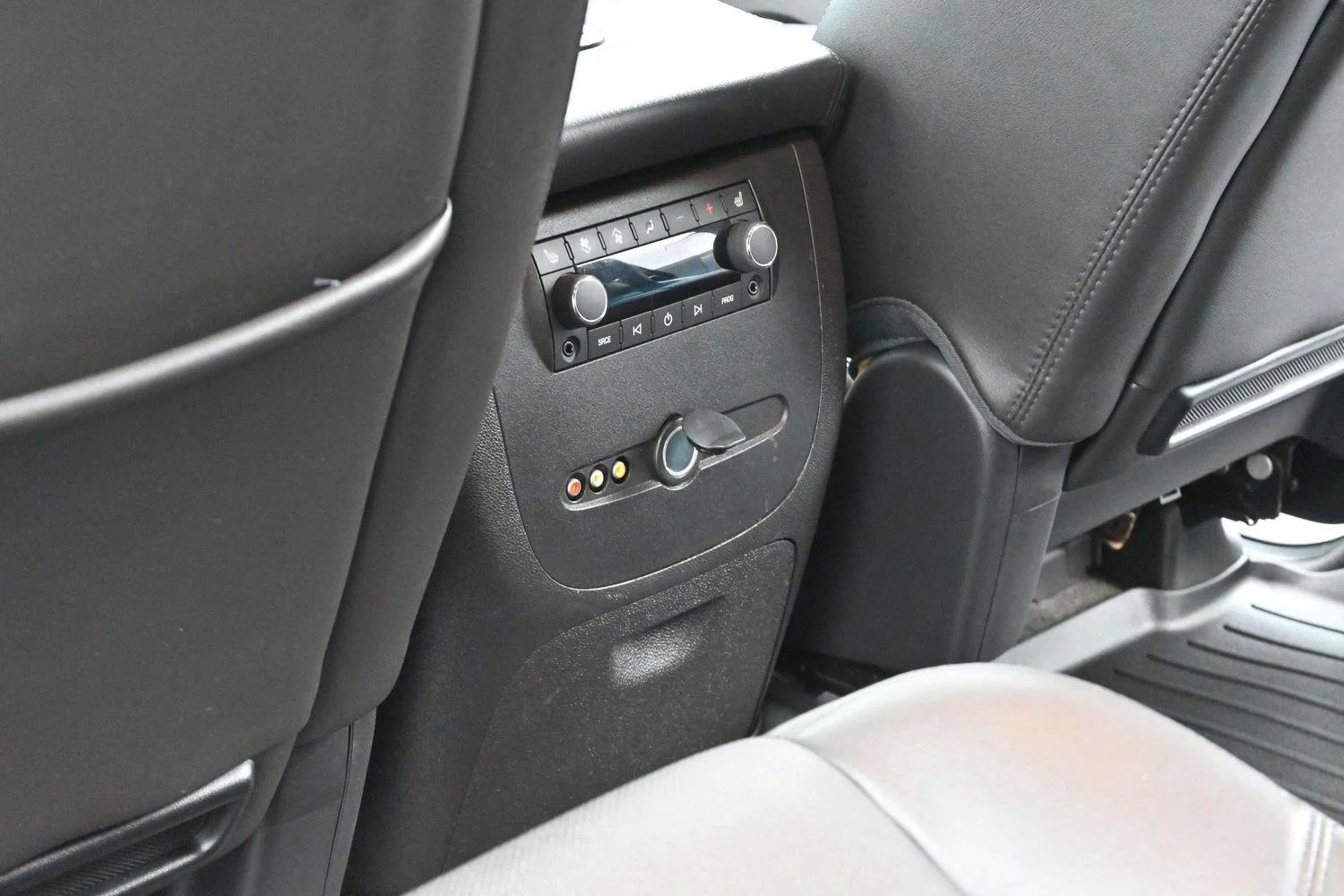 Used 2014 ONYX BLACK GMC Denali image 32