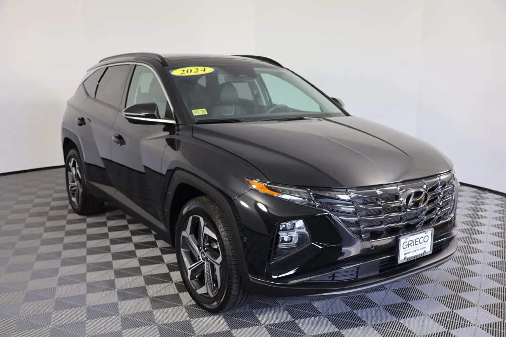 Used 2024 Black Pearl Hyundai Limited image 1