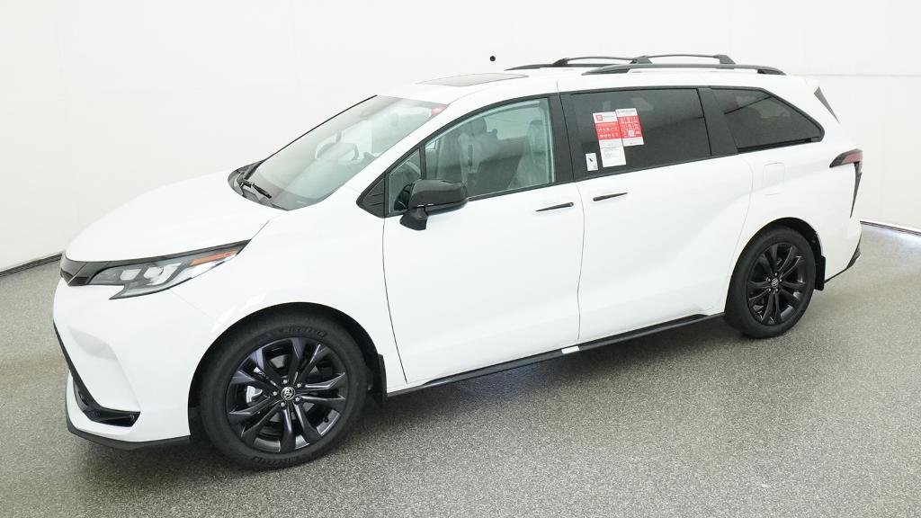 New 2026 Ice Cap Toyota XSE image 5