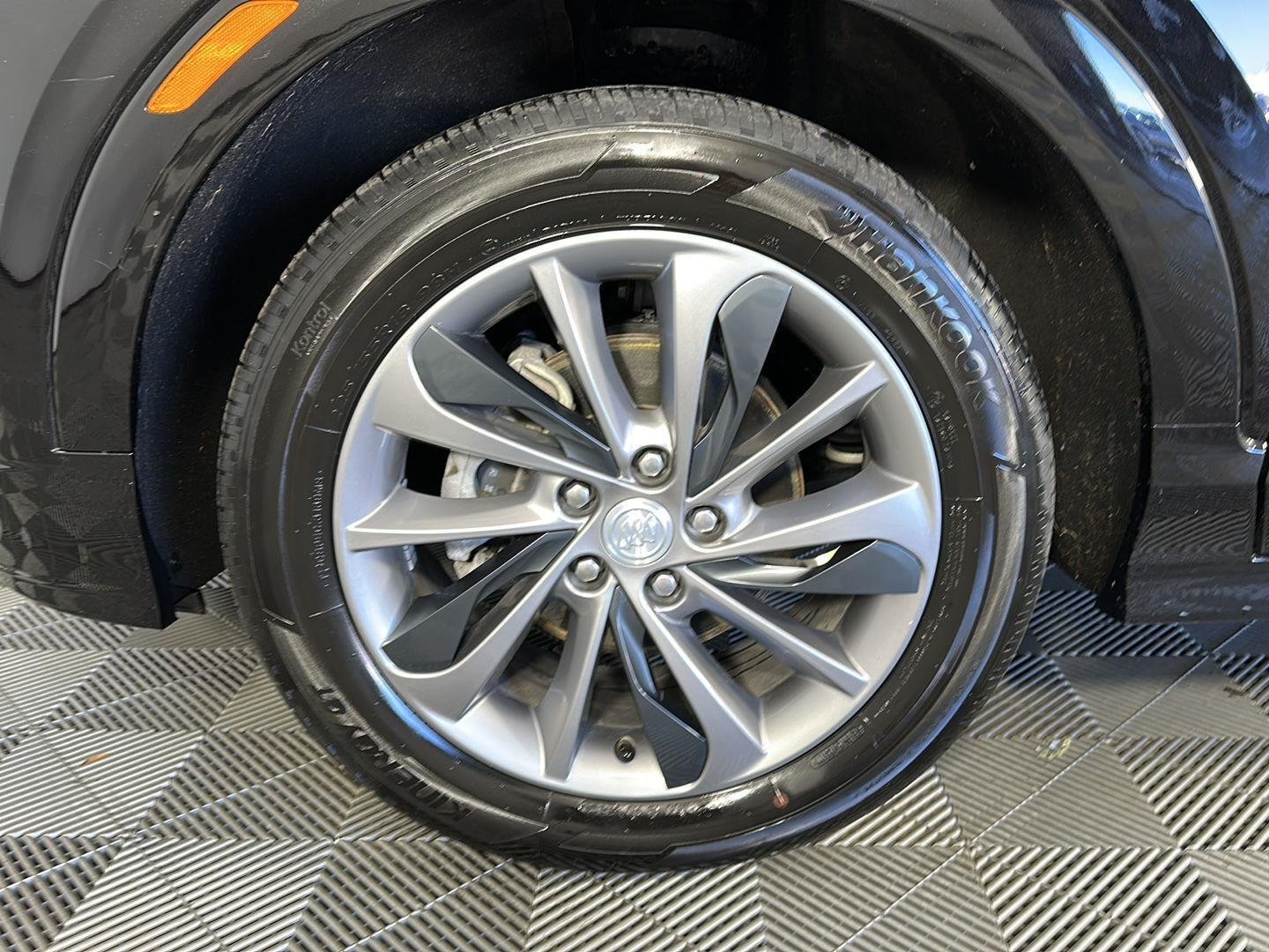 Used 2023 Ebony Twilight Metallic Buick  image 10