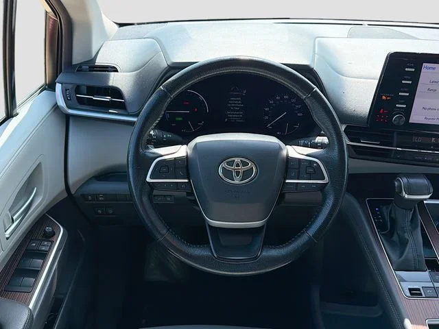 Used 2022 Red Toyota XLE image 24