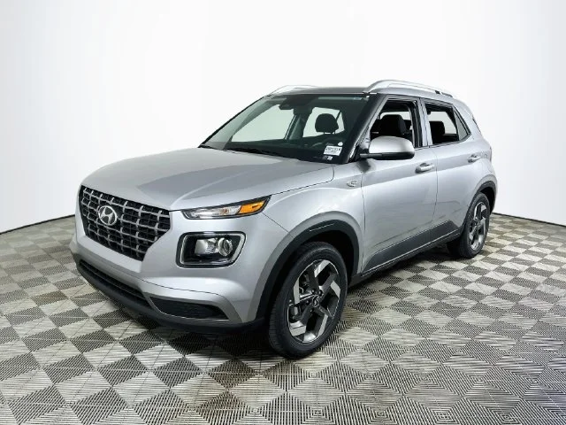 New 2026 Silver Hyundai SEL image 7