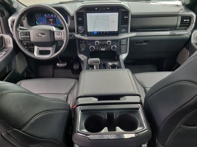 Used 2025 Silver Ford XLT image 14