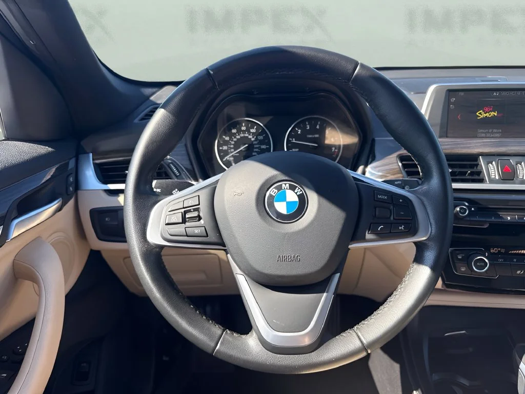 Used 2018 Blue BMW sDrive28i image 13