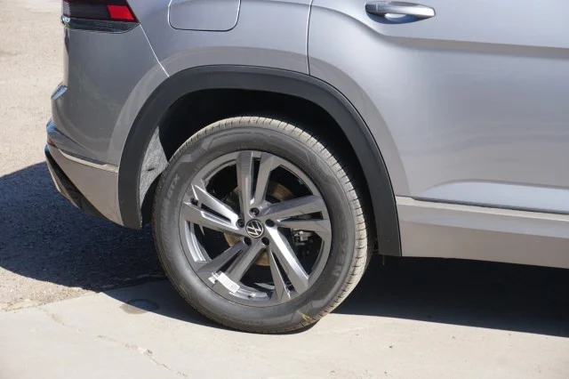2024 Volkswagen Atlas Cross Sport SEL R-LINE - Photo 6