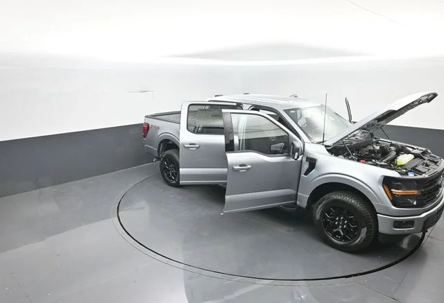 New 2026 Iconic Silver Metallic Ford XLT image 33