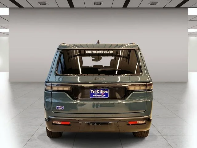 New 2026 Steel Blue Exterior Paint Jeep Limited image 4
