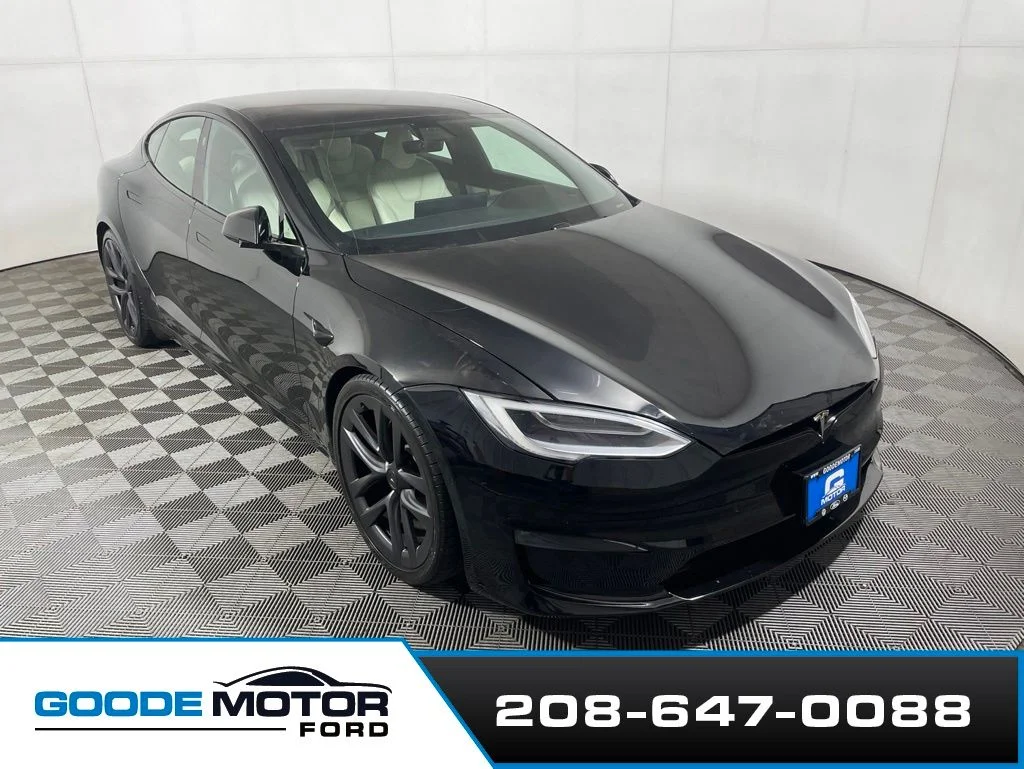 2022 Tesla Model S -'s photo