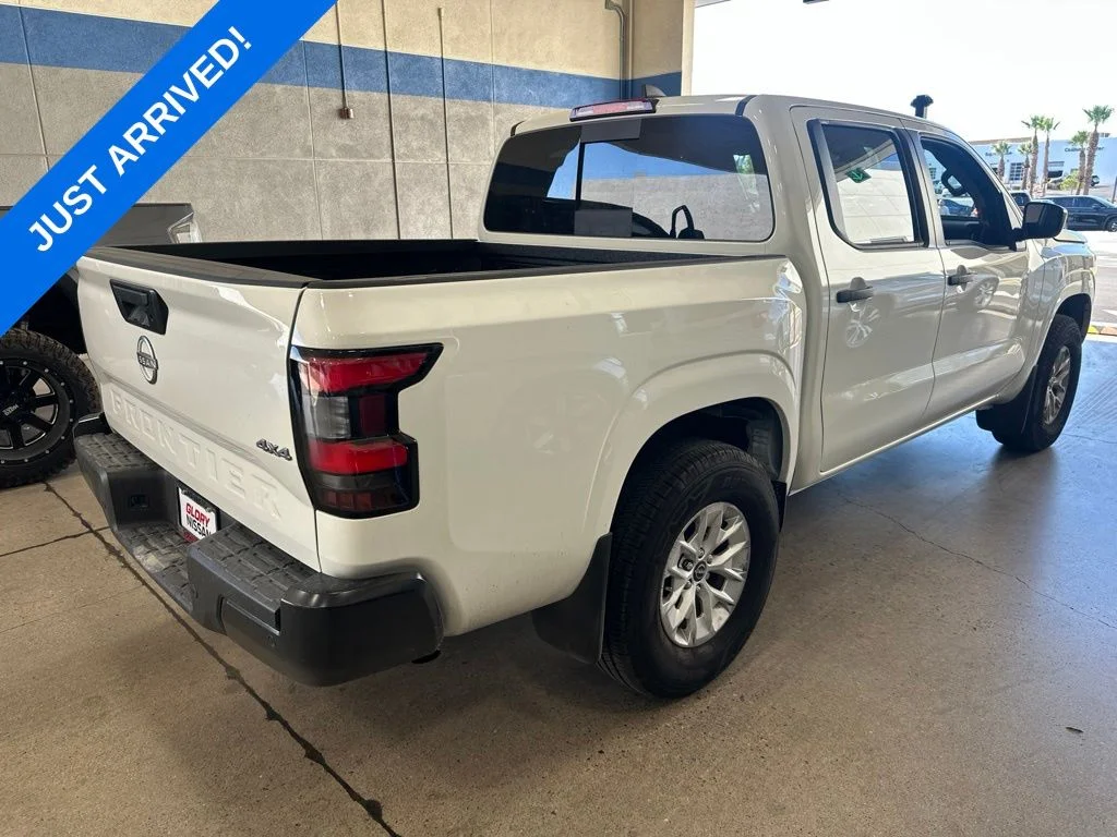 Used 2026 Glacier White Nissan S image 3