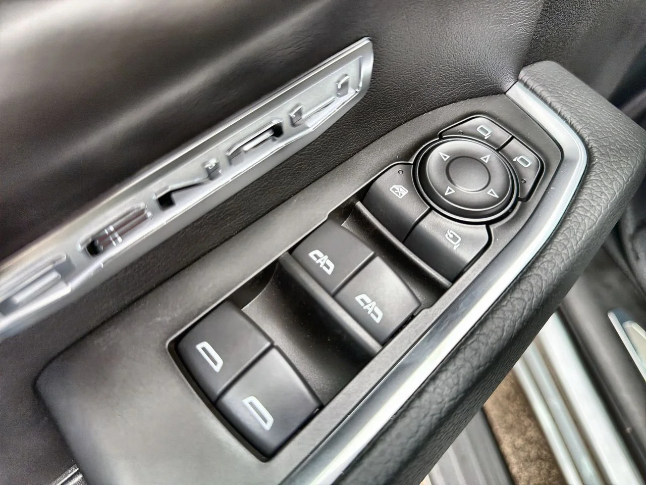 New 2026 Sterling Metallic GMC Denali image 19