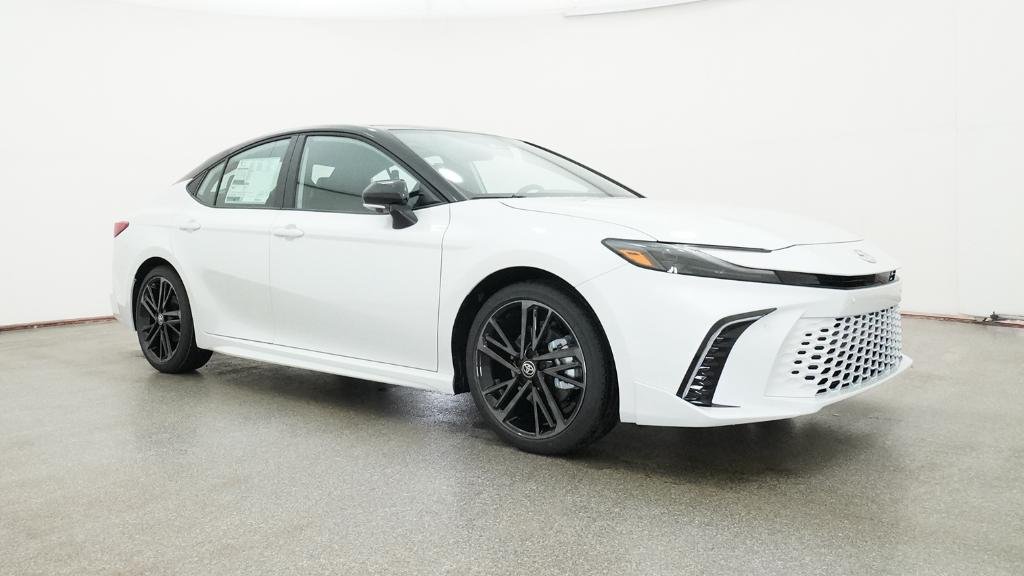 New 2026 Wind Chill Pearl with Midnight Black Metallic roof Toyota XSE image 19
