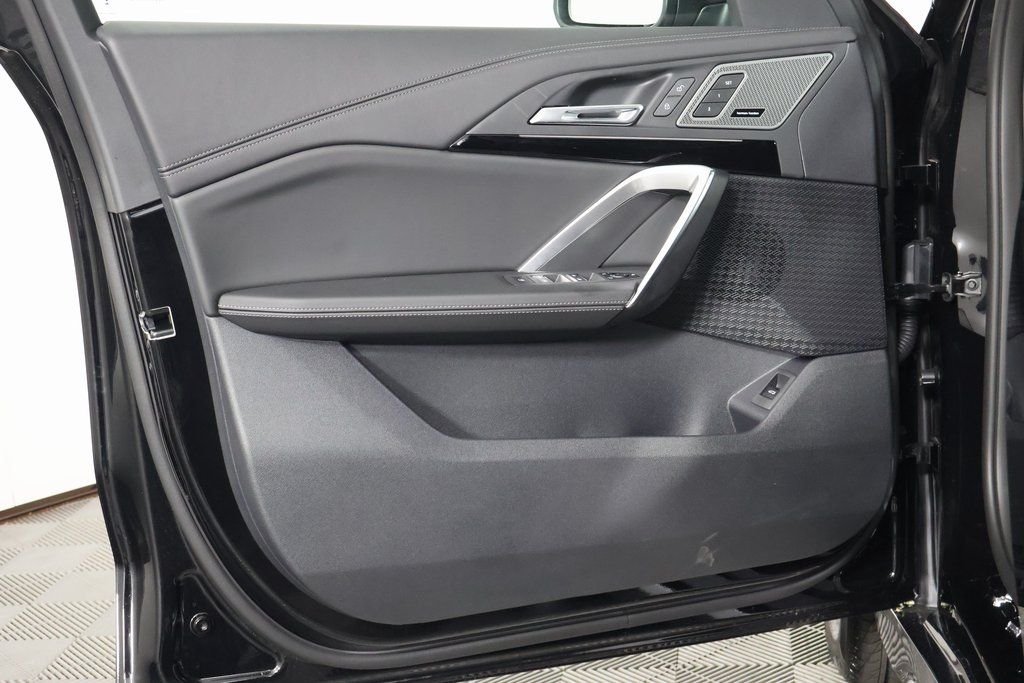 New 2026 Jet Black BMW xDrive28i image 7