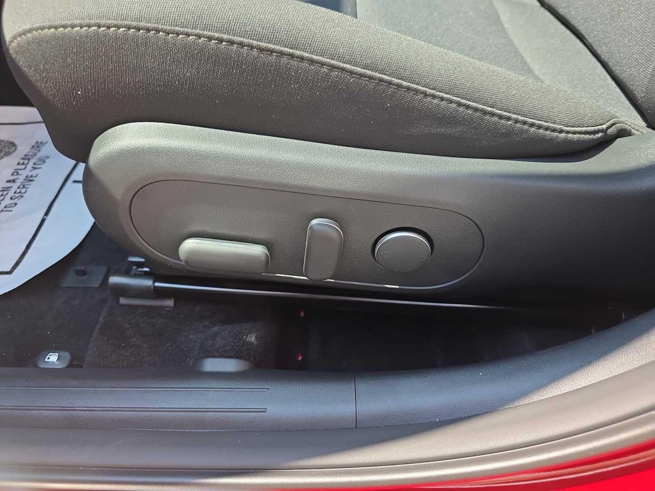 2025 Hyundai Kona SEL Convenience - Photo 17