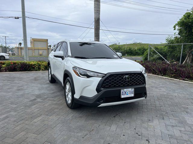 Used 2024  Toyota LE image 1
