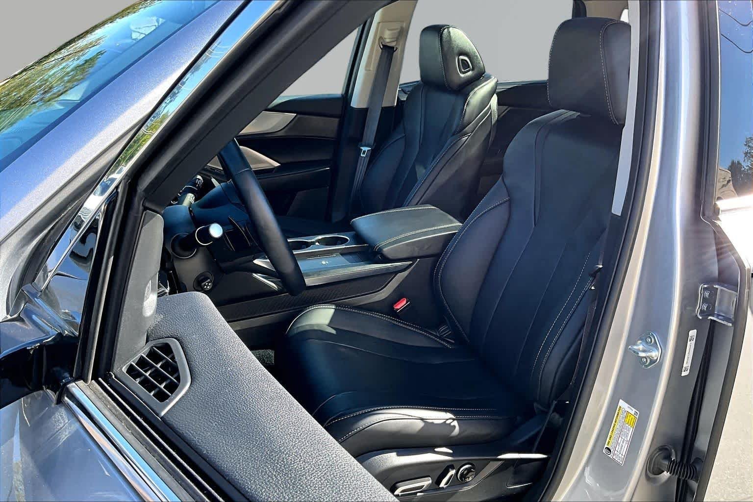 Used 2026 Solar Silver Metallic Acura w/Technology Package image 16