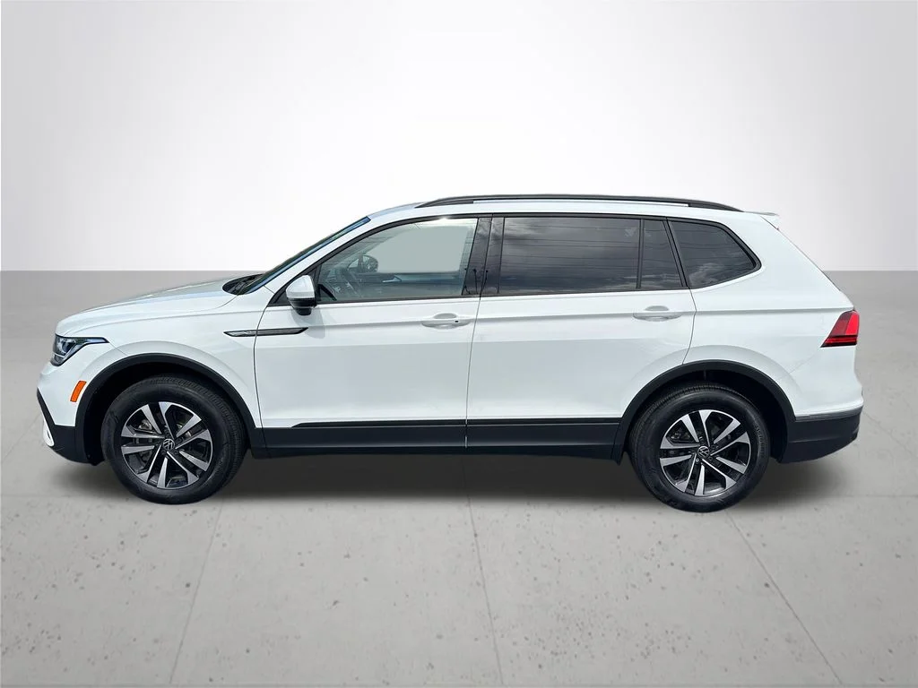 Used 2022  Volkswagen 2.0T S image 10
