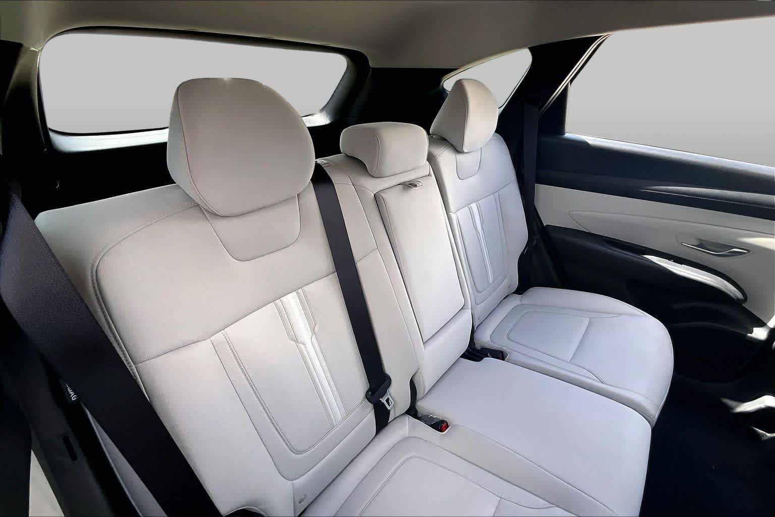 Used 2025 Serenity White Pearl Hyundai SEL image 18