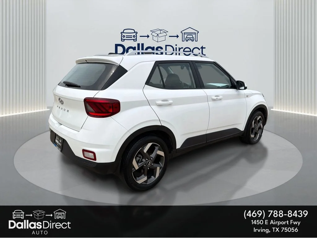 Used 2024 Lunar White Hyundai SEL image 6