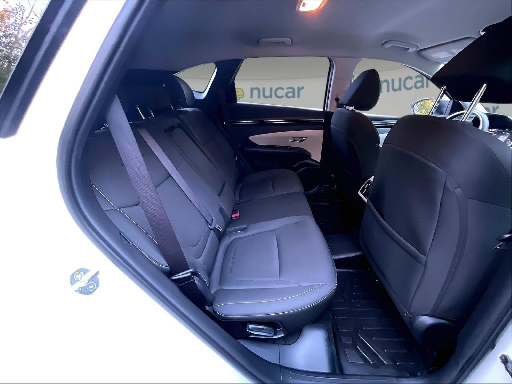 Used 2023 White Hyundai SEL image 16