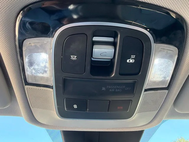 Used 2022 White Hyundai Limited image 20