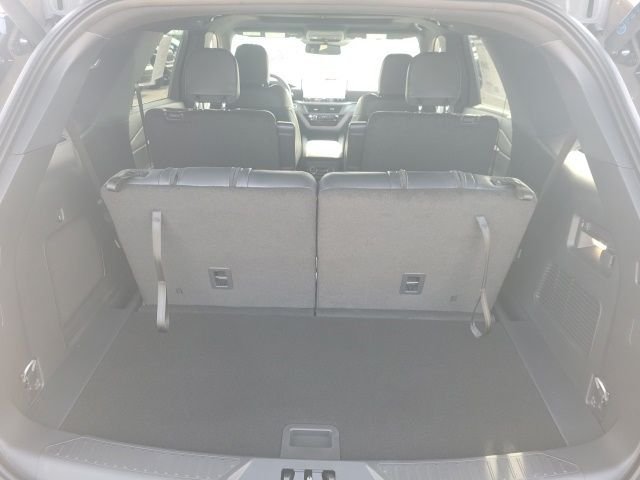 2026 Ford Explorer ST-Line - Photo 30