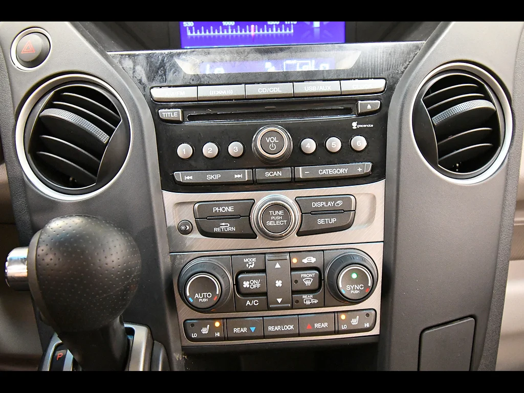 Used 2014 Taffeta White Honda EX-L image 27