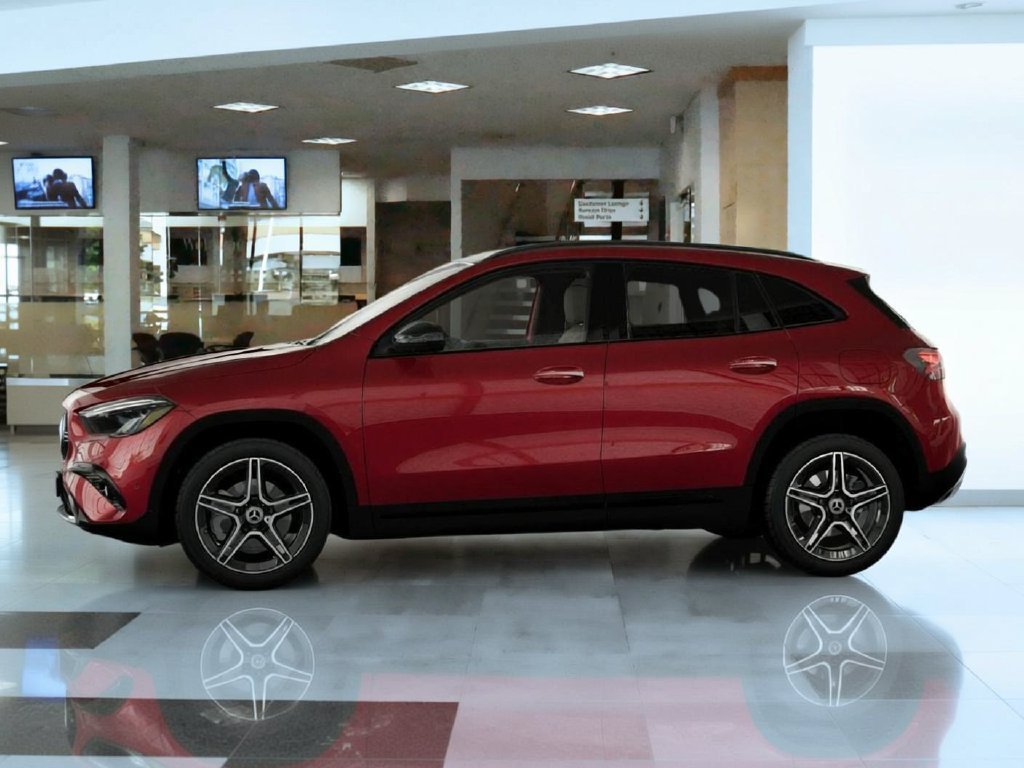 New 2026 MANUFAKTUR Patagonia Red Metallic Mercedes-Benz GLA 250 image 75