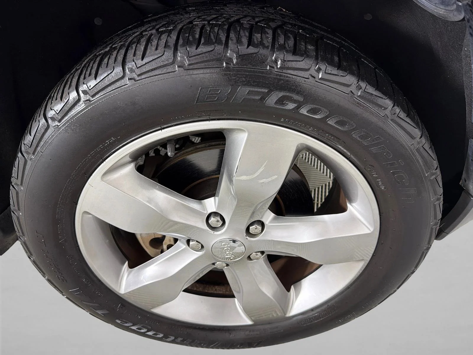 Used 2011 White Jeep Limited image 14