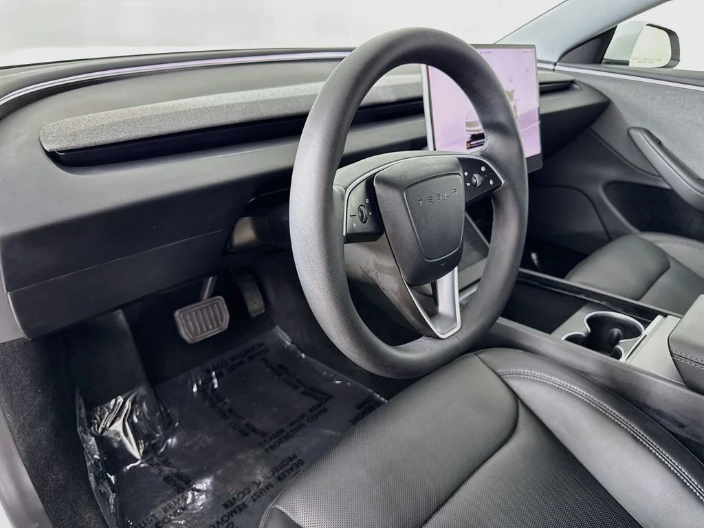 Used 2025 White Tesla Long Range image 9
