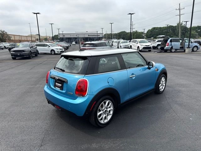 Used 2018 Blue MINI Base image 4