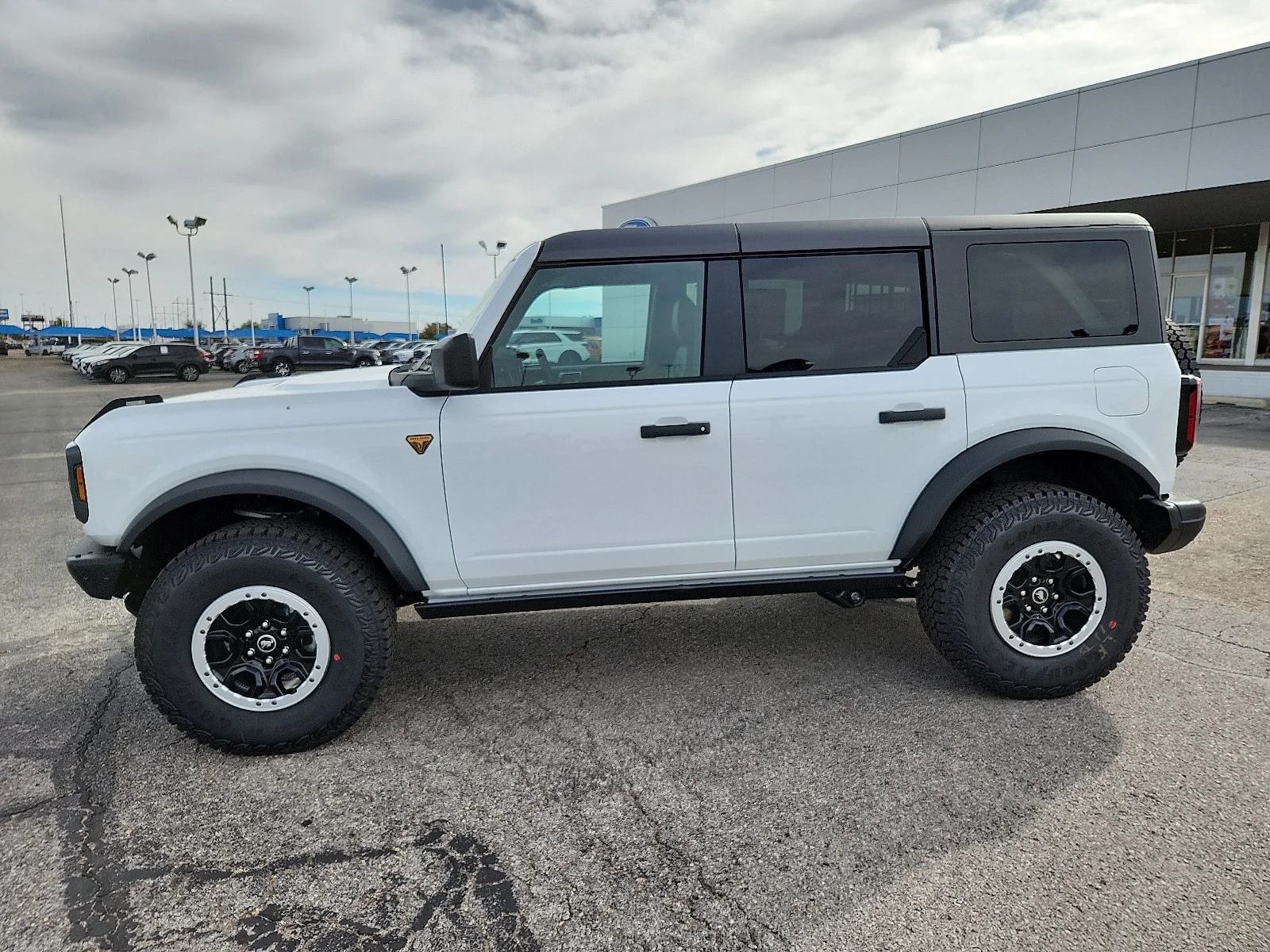 New 2025 Oxford White Ford Badlands&reg; image 2