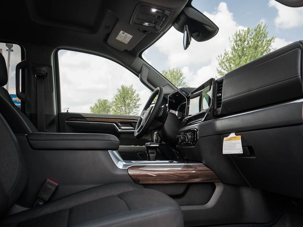 2026 Chevrolet Silverado 1500 LT Trail Boss - Photo 8
