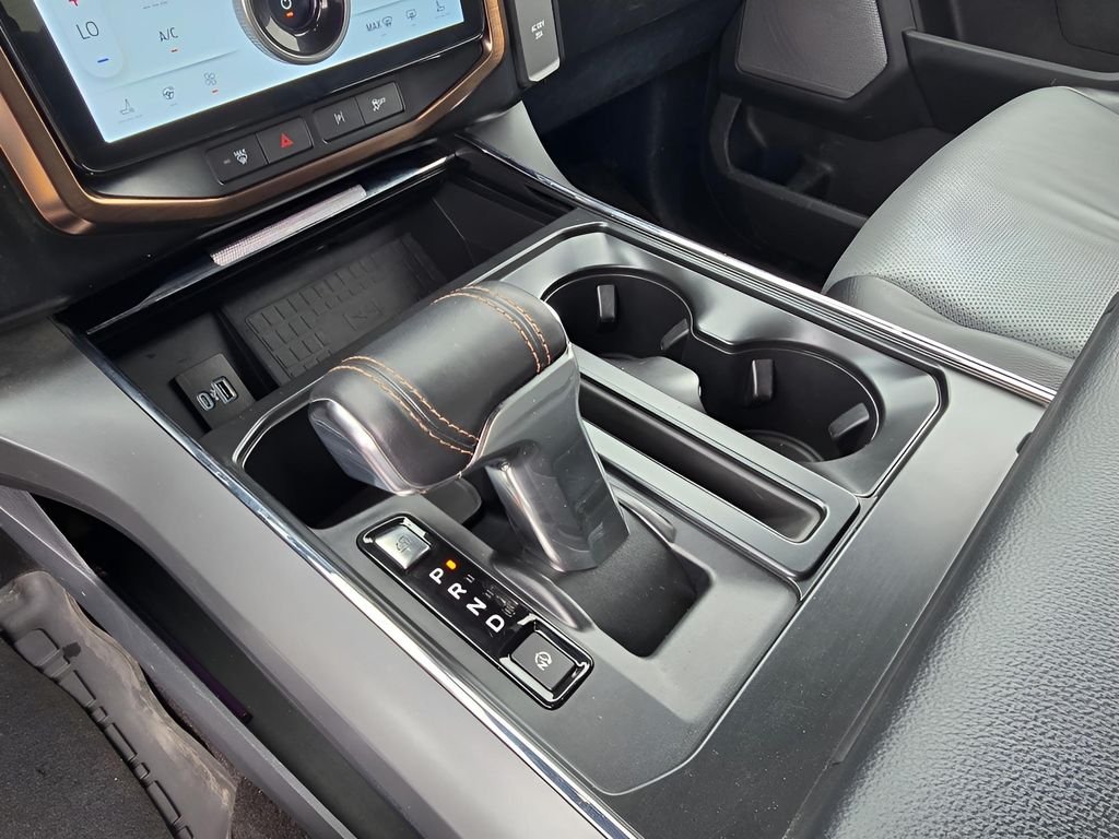 Used 2022 Antimatter Blue Metallic Ford LARIAT image 23