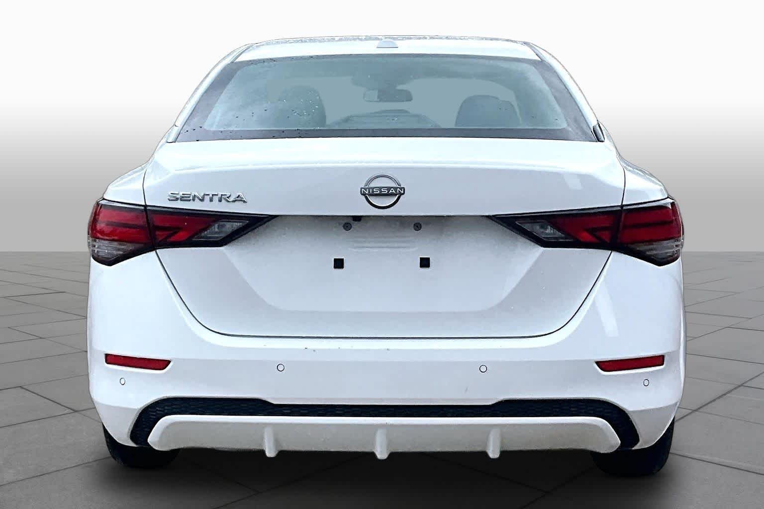 Used 2025 Fresh Powder Nissan SV image 5