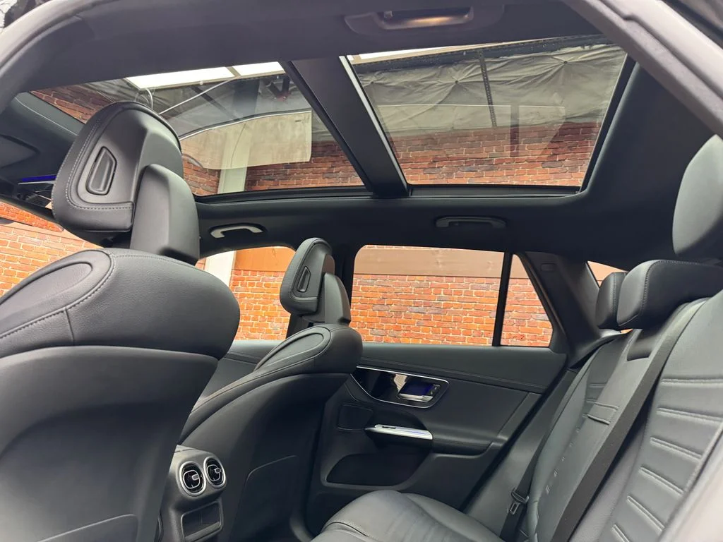 Used 2025 Black Mercedes-Benz GLC 300 image 25