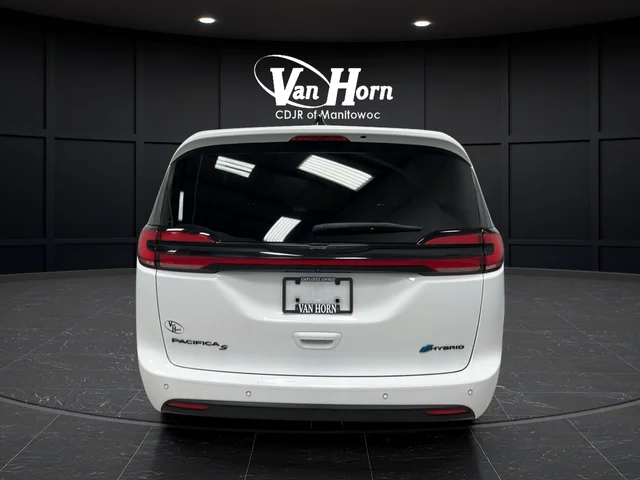 Used 2024 Bright White Clearcoat Chrysler Select S Appearance image 6