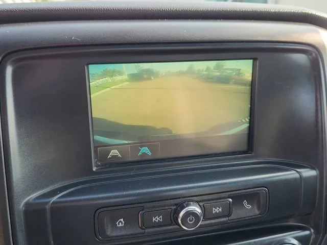Used 2018 Silver GMC Base image 37