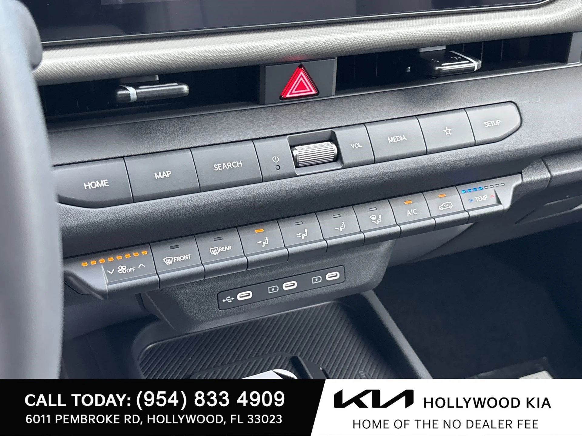 New 2027 Pale Gray Kia S image 18