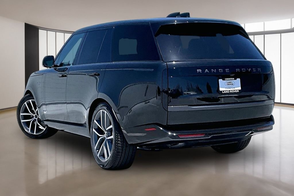 New 2026  Land Rover SE image 3