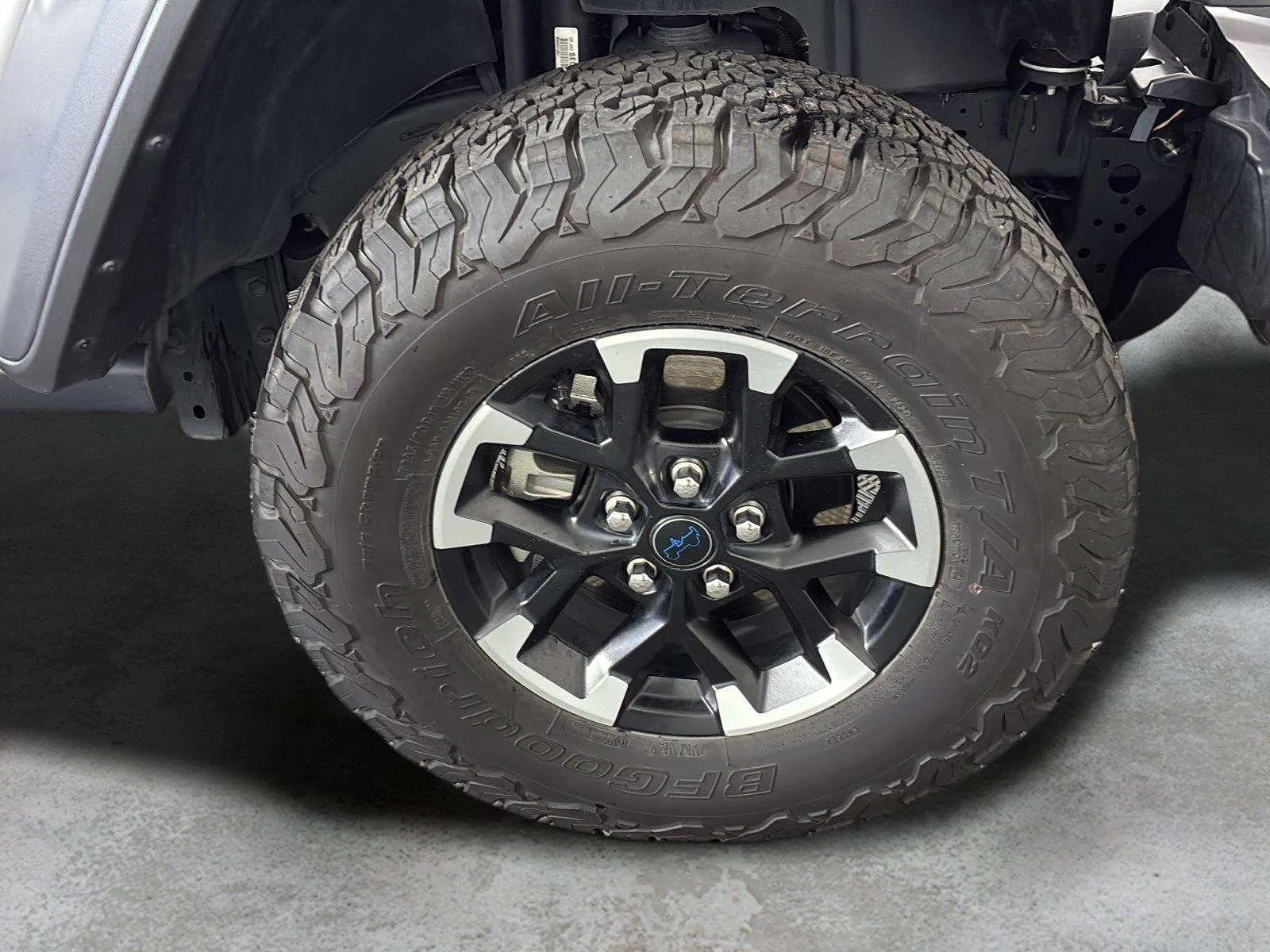 Used 2025 Bright White Clearcoat Jeep Rubicon image 10