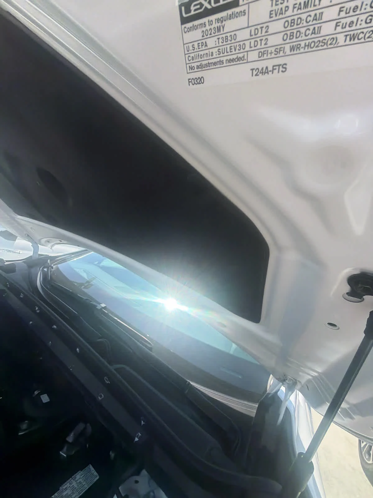 Used 2023 Eminent White Pearl Lexus Premium image 4