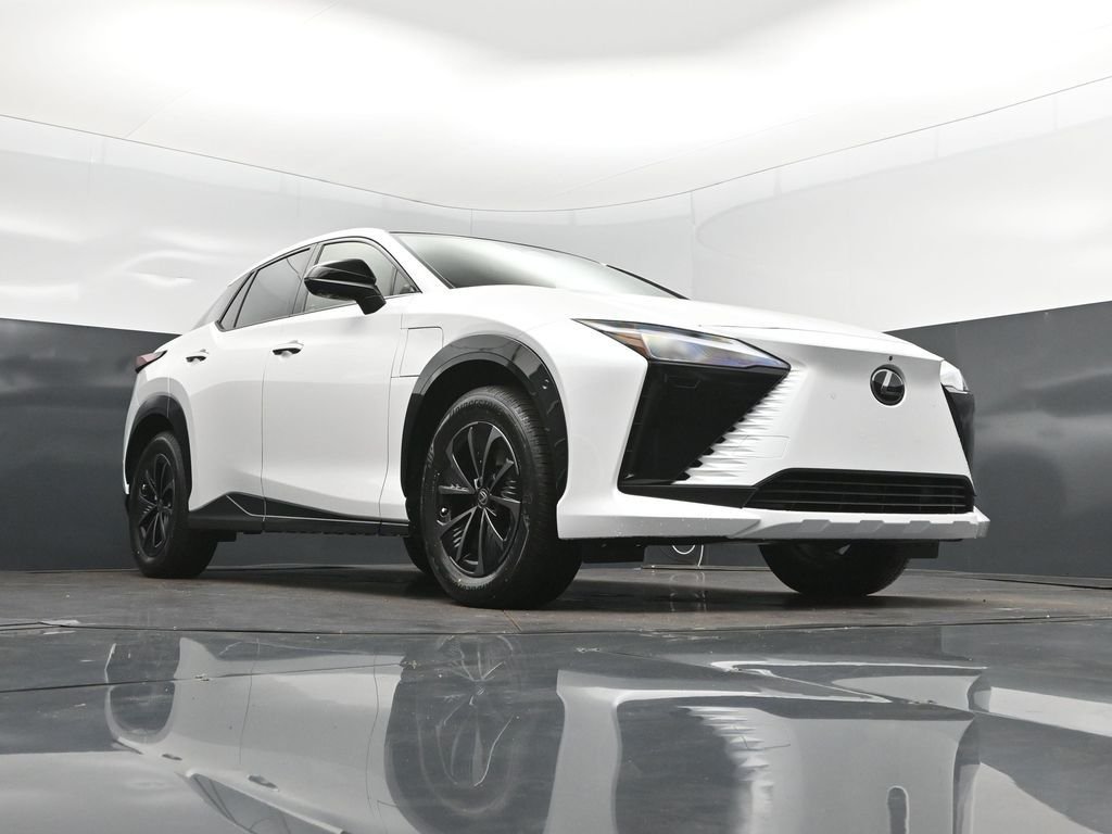 New 2026 Oxygen White Lexus  350e PREMIUM image 44