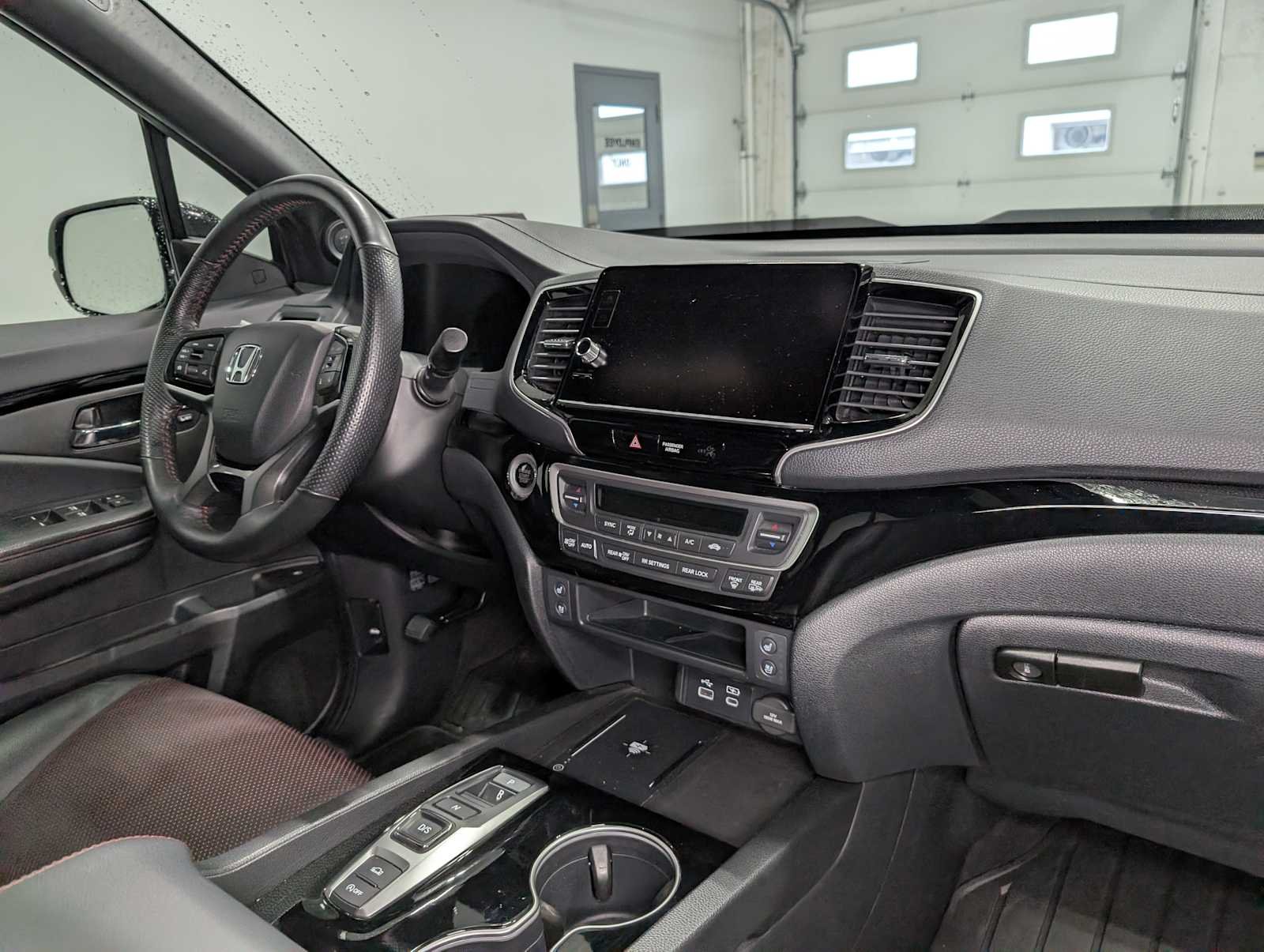 Used 2025 Sonic Gray Pearl Honda Black Edition image 45