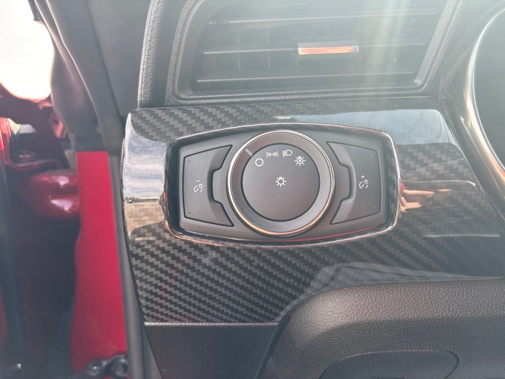 Used 2021 Red Ford Shelby GT500 image 16