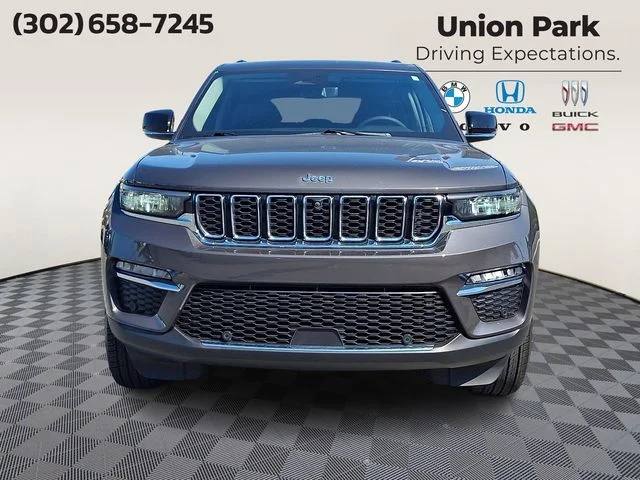 Used 2023 Gray Metallic Jeep Limited image 2