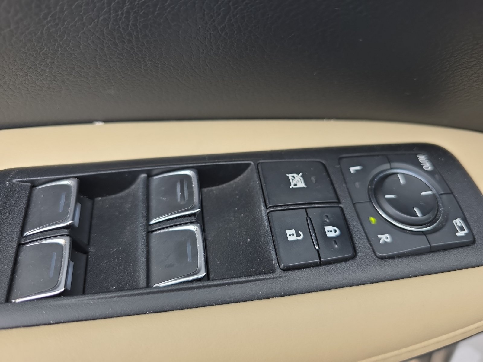 Used 2022 Atomic Silver Lexus RX 350 image 26