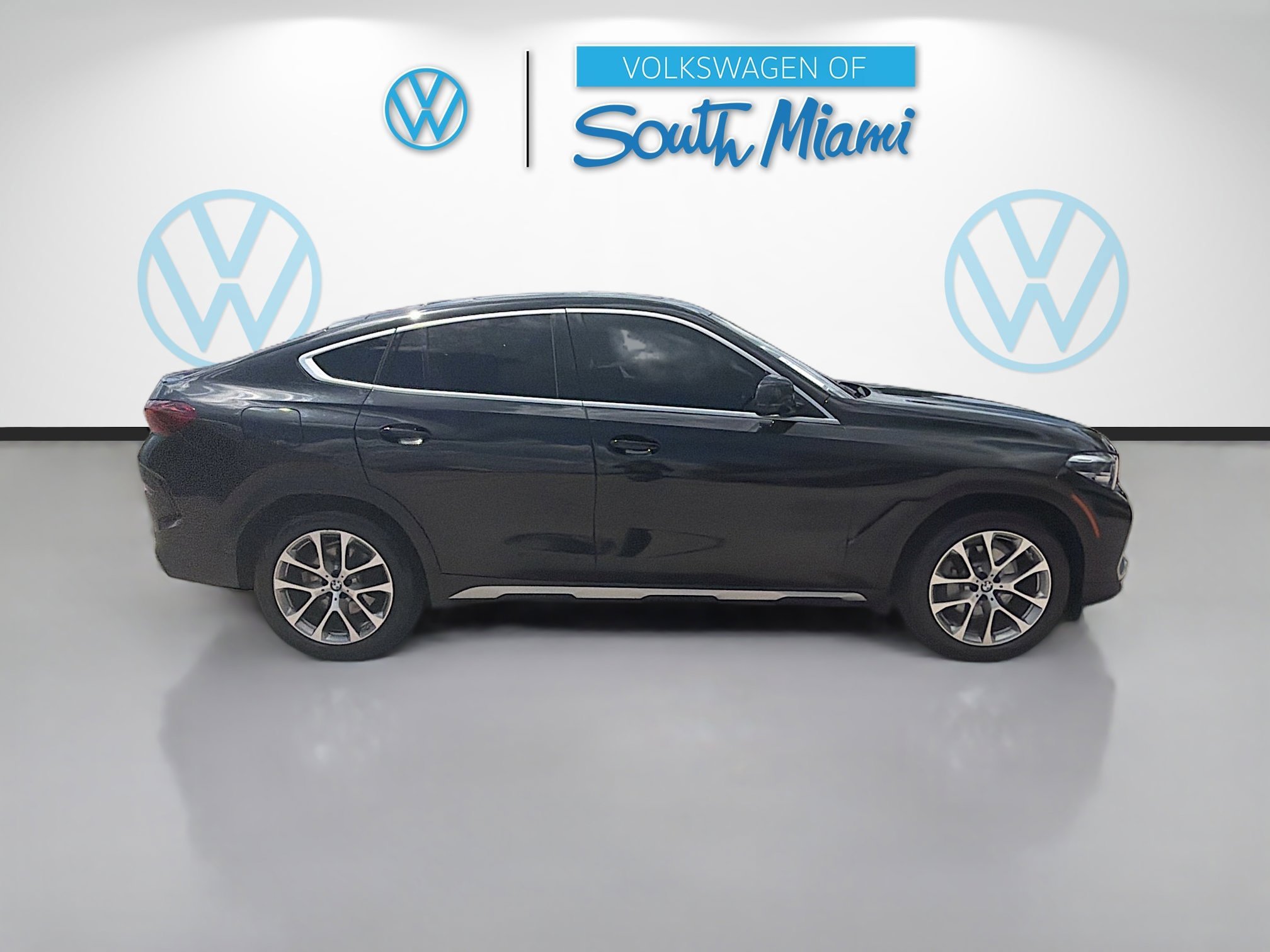 Used 2022 Black Sapphire Metallic BMW xDrive40i image 8