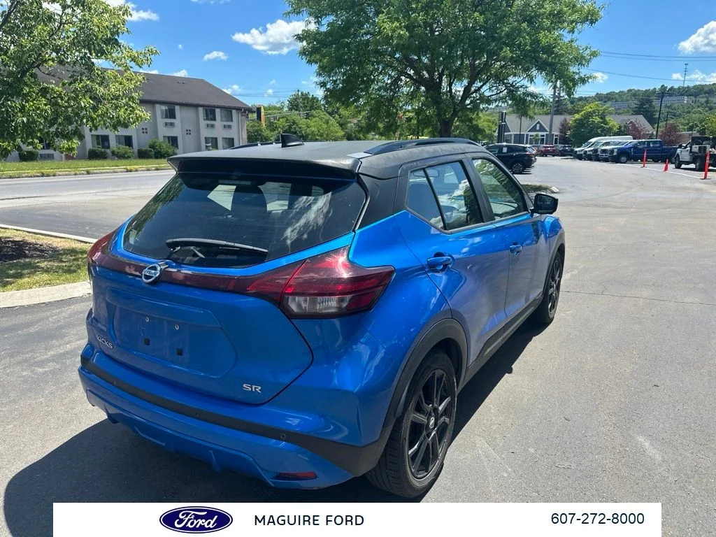 Used 2021  Nissan SR image 5