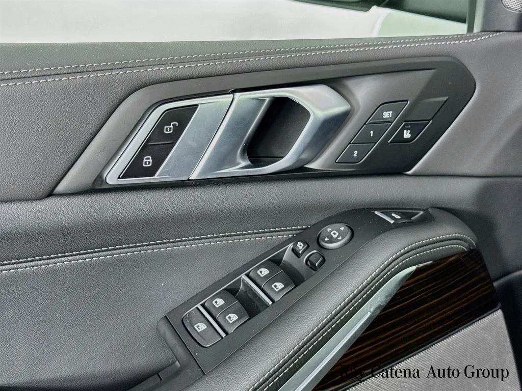Used 2026 Gray BMW xDrive40i image 18