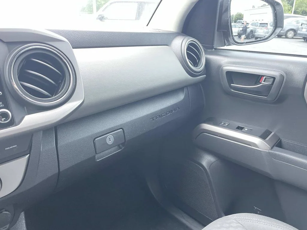 2023 Toyota Tacoma SR5 - Photo 39